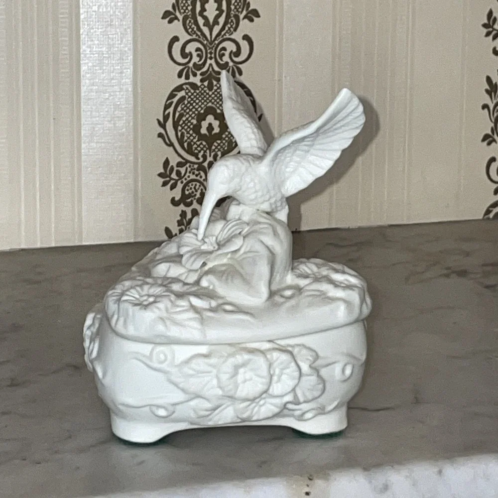 Heart Shaped Trinket Vessel (2 Pieces) White Porcelain Hummingbird on Flowers